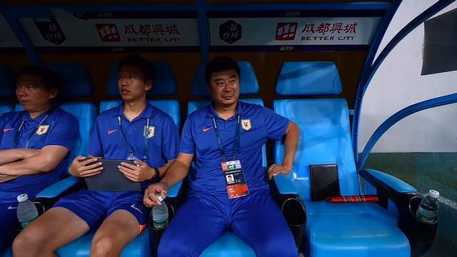 EBV, 费利佩扛倒 EBV, 费利佩扛倒