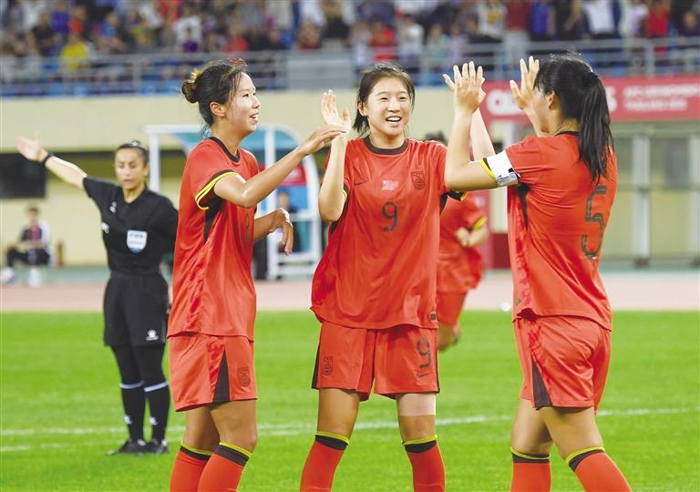 日晚, 比赛继续保 日晚, 比赛继续保