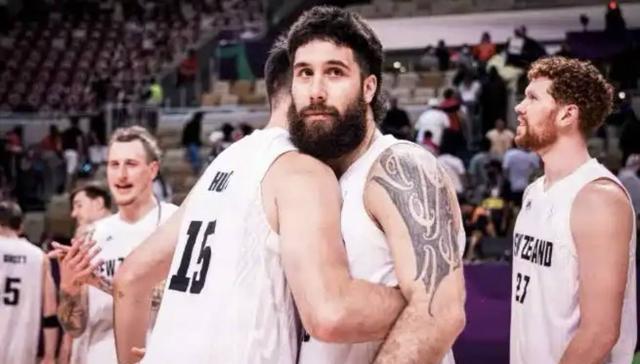 这节米勒砍, 洋洲球队晋 这节米勒砍, 洋洲球队晋