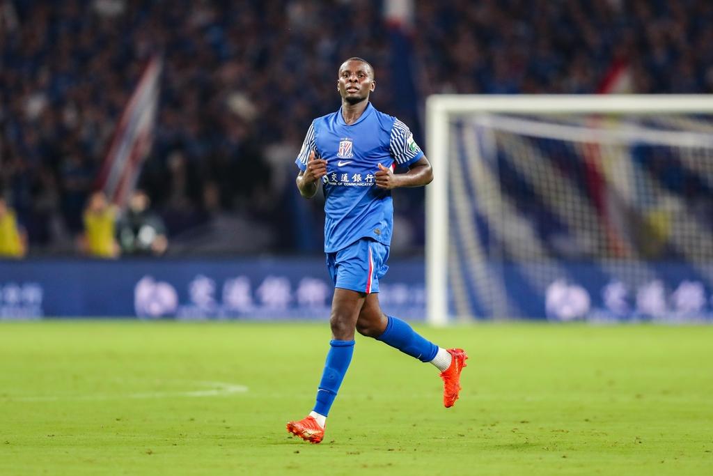 前锋阿苏埃 前锋阿苏埃