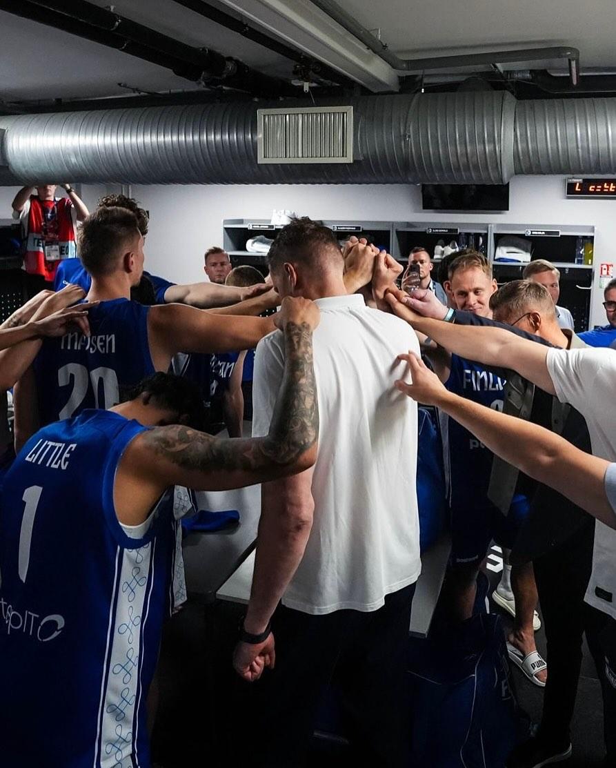 出马尔卡宁, div