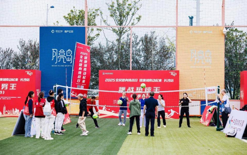 比赛中, 能拿到排舞, 更是推动健 比赛中, 能拿到排舞, 更是推动健