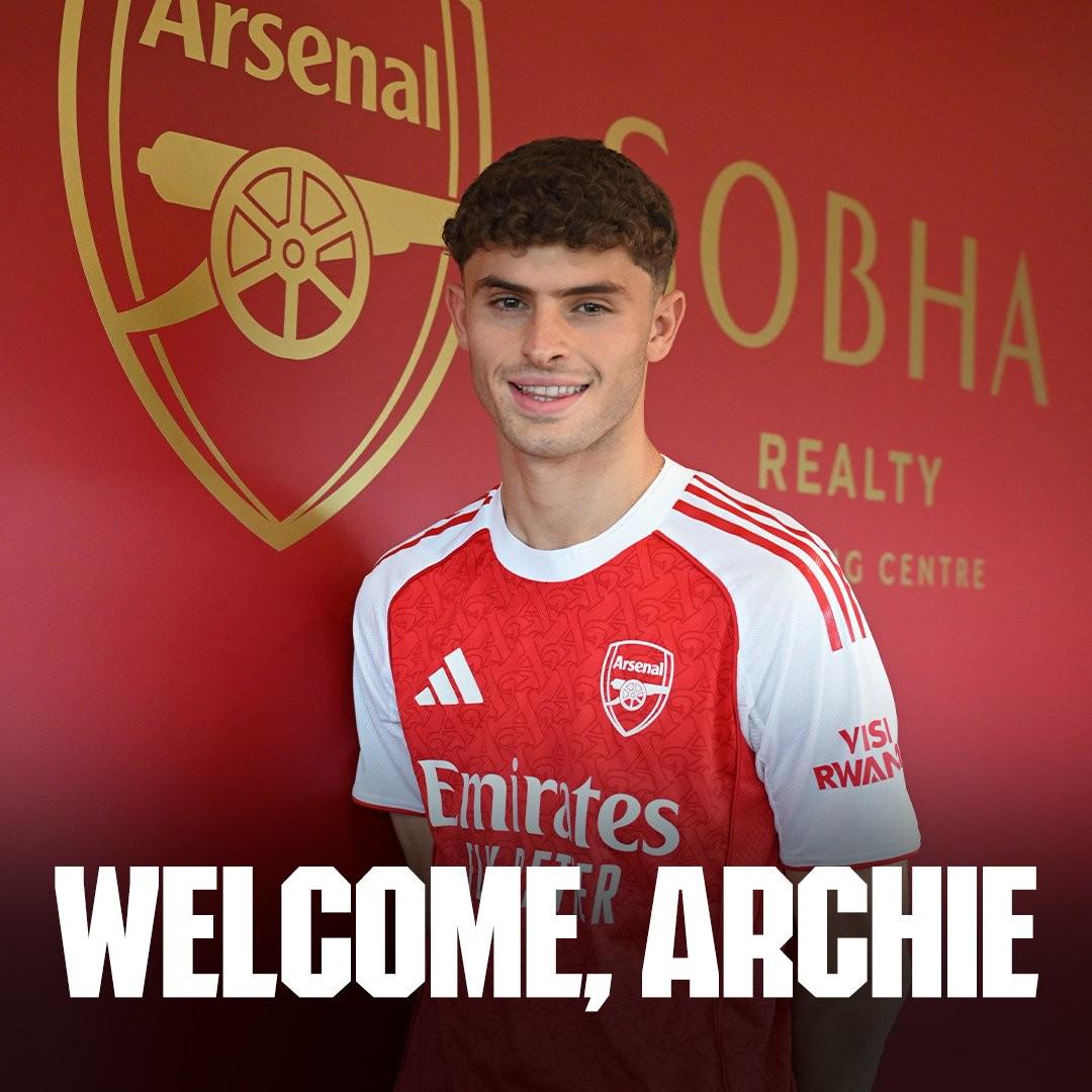 有人都欢迎, 阿森纳的所