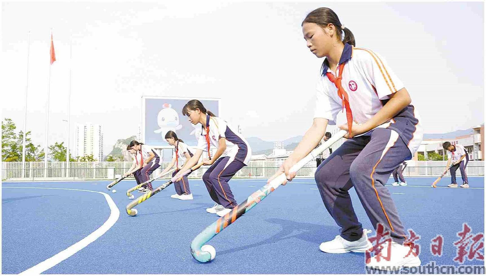 云浮的城市, 栏修葺一新