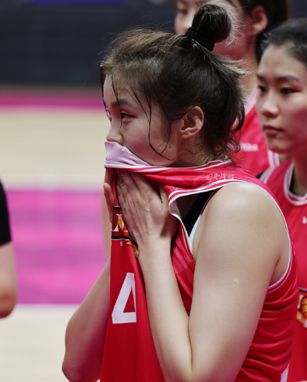 计拿到, 年女篮全锦